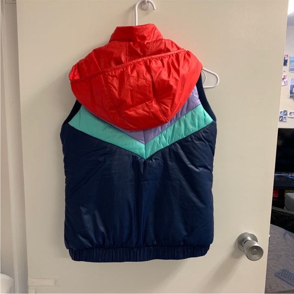 Adidas Puffer Vest - Picture 2 of 7